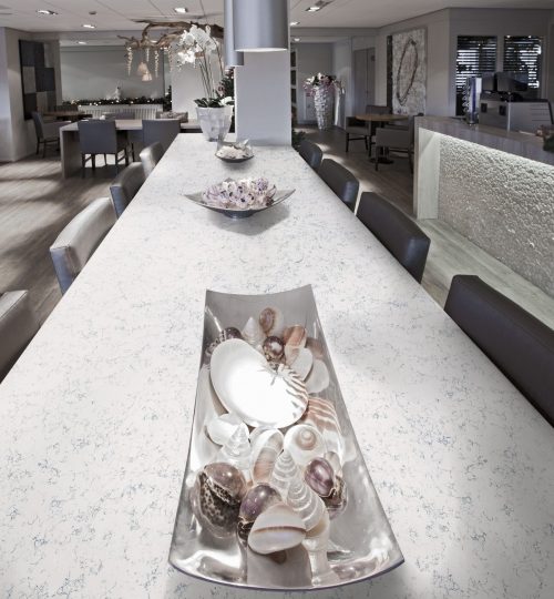 CorianQuartz_Blue Carrara_ Restaurant-min